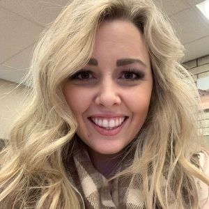 Meet your Posher, Corrie